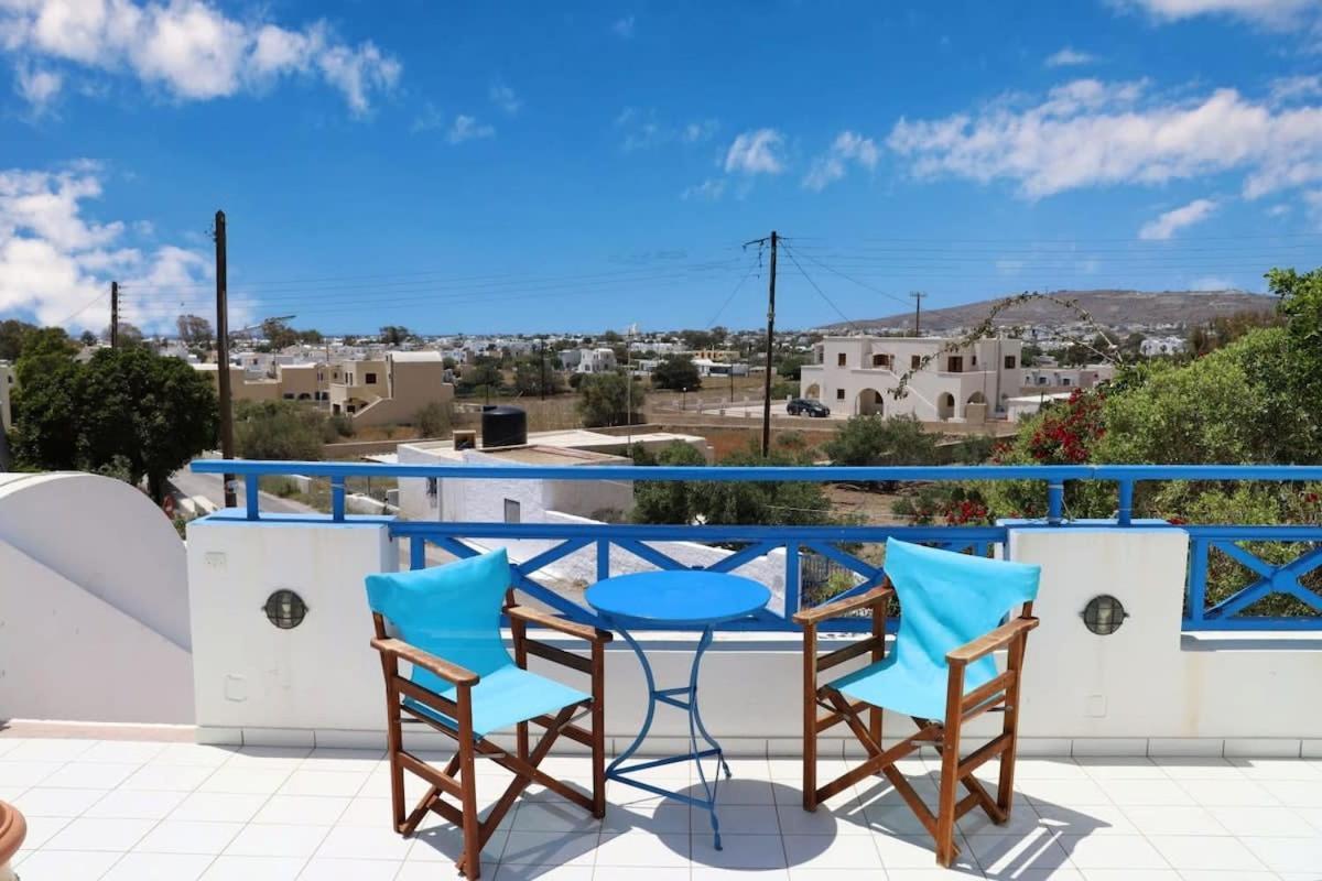 Santorini Seaside Retreat - Flora'S Summer Escape Perissa  Exterior photo